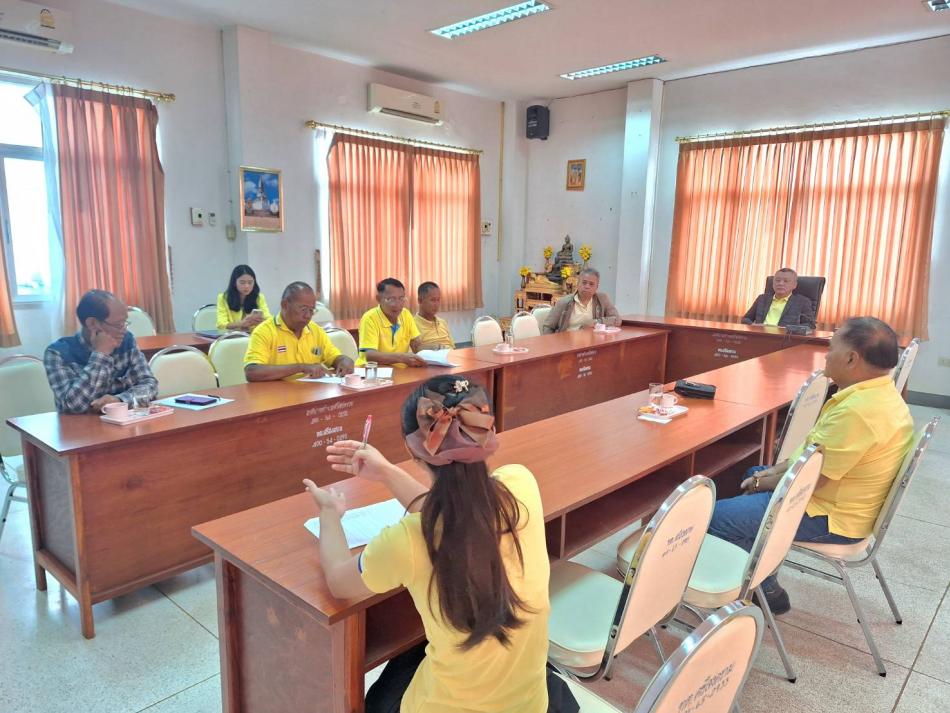 สภากาแฟ คณะผู้บริหารเทศบาลตำบลศรีสงคราม และสมาชิกสภาเทศบาลตำบลศรีสงคราม
